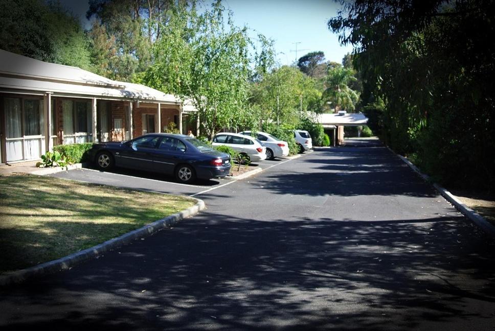 Eltham Motor Inn Melbourne Dış mekan fotoğraf