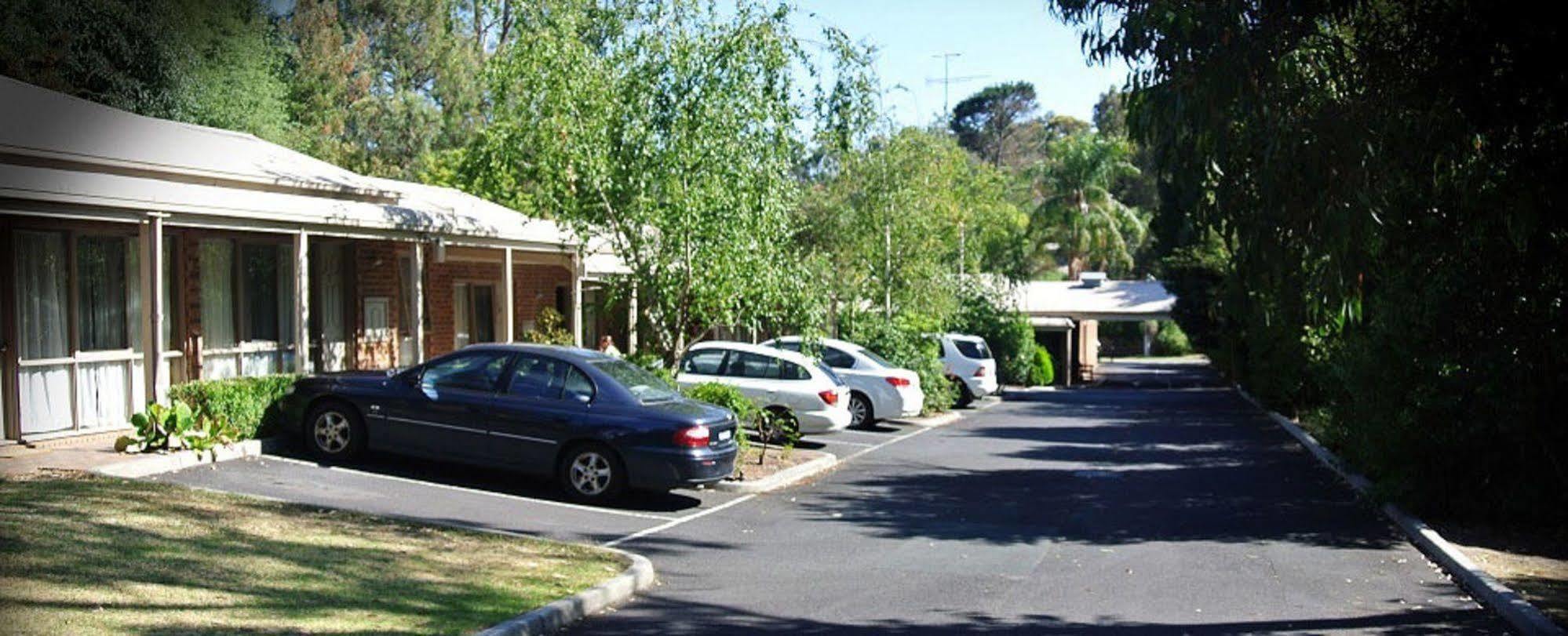 Eltham Motor Inn Melbourne Dış mekan fotoğraf